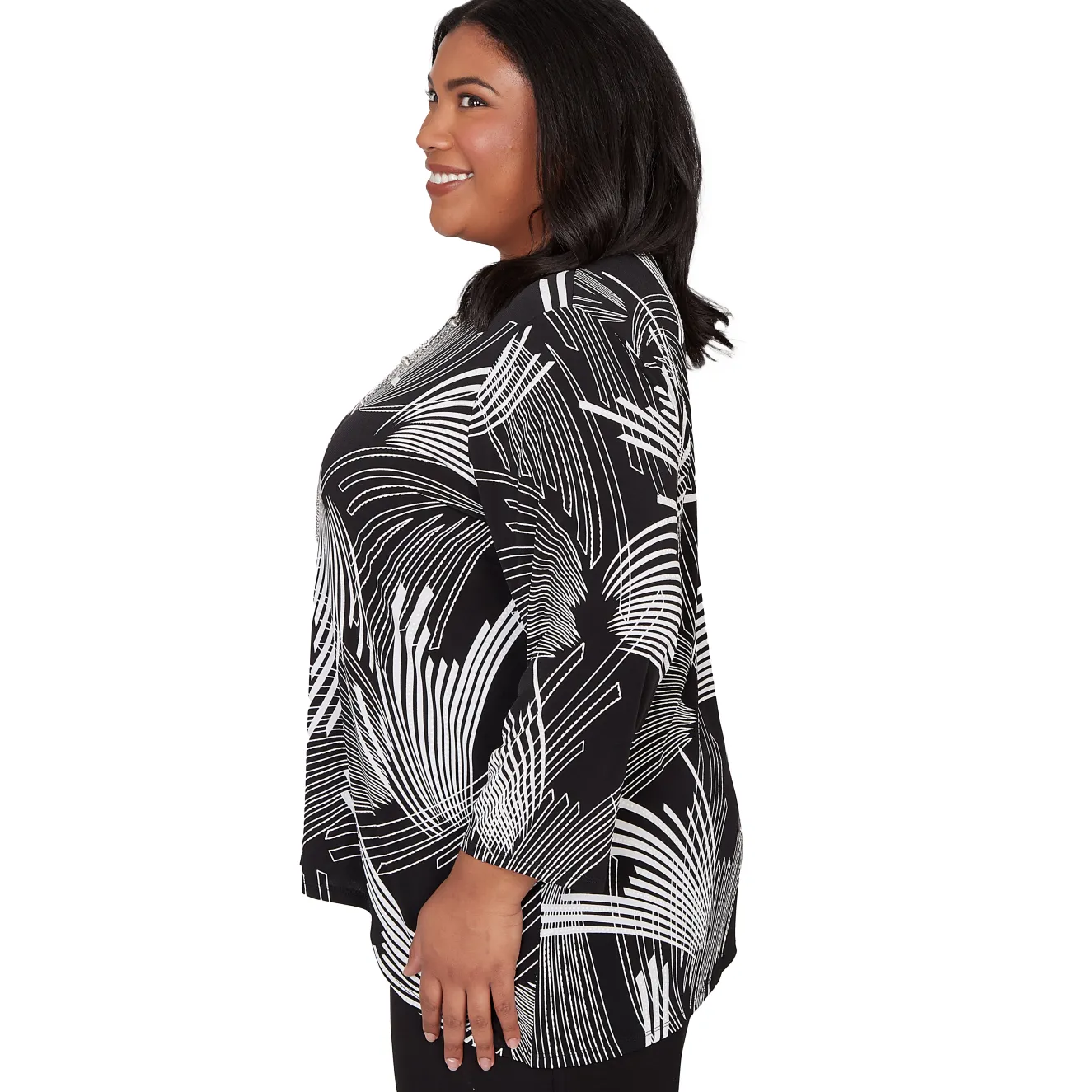 Alfred Dunner Geometric Sharkbite Hem Top with Necklace, Plus