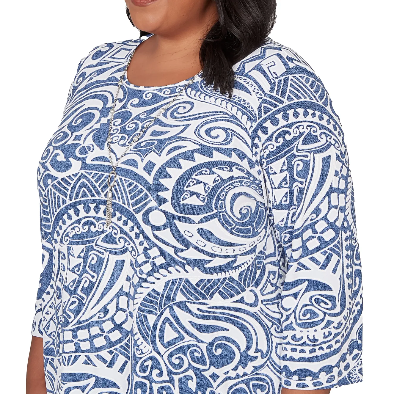 Alfred Dunner Paisley Swirl Sharkbite Hem Top with Necklace, Plus