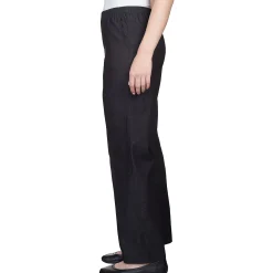 Alfred Dunner Women's Denim Comfort Waistband Mid Rise Regular Fit Straight Leg Pant, Average Length