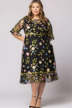 Black Blossom Print Wildflower Embroidered Dress - Plus