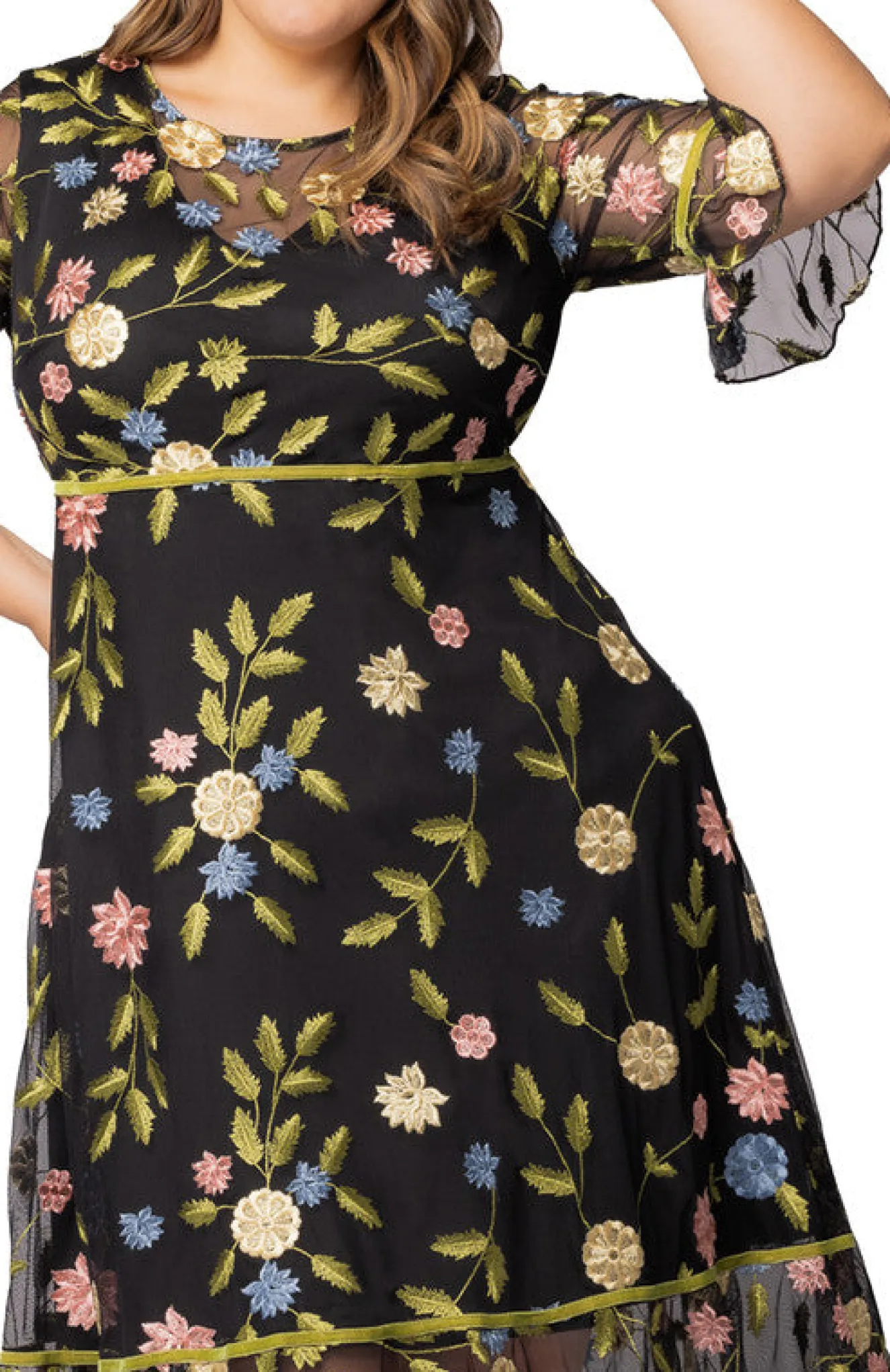 Black Blossom Print Wildflower Embroidered Dress - Plus