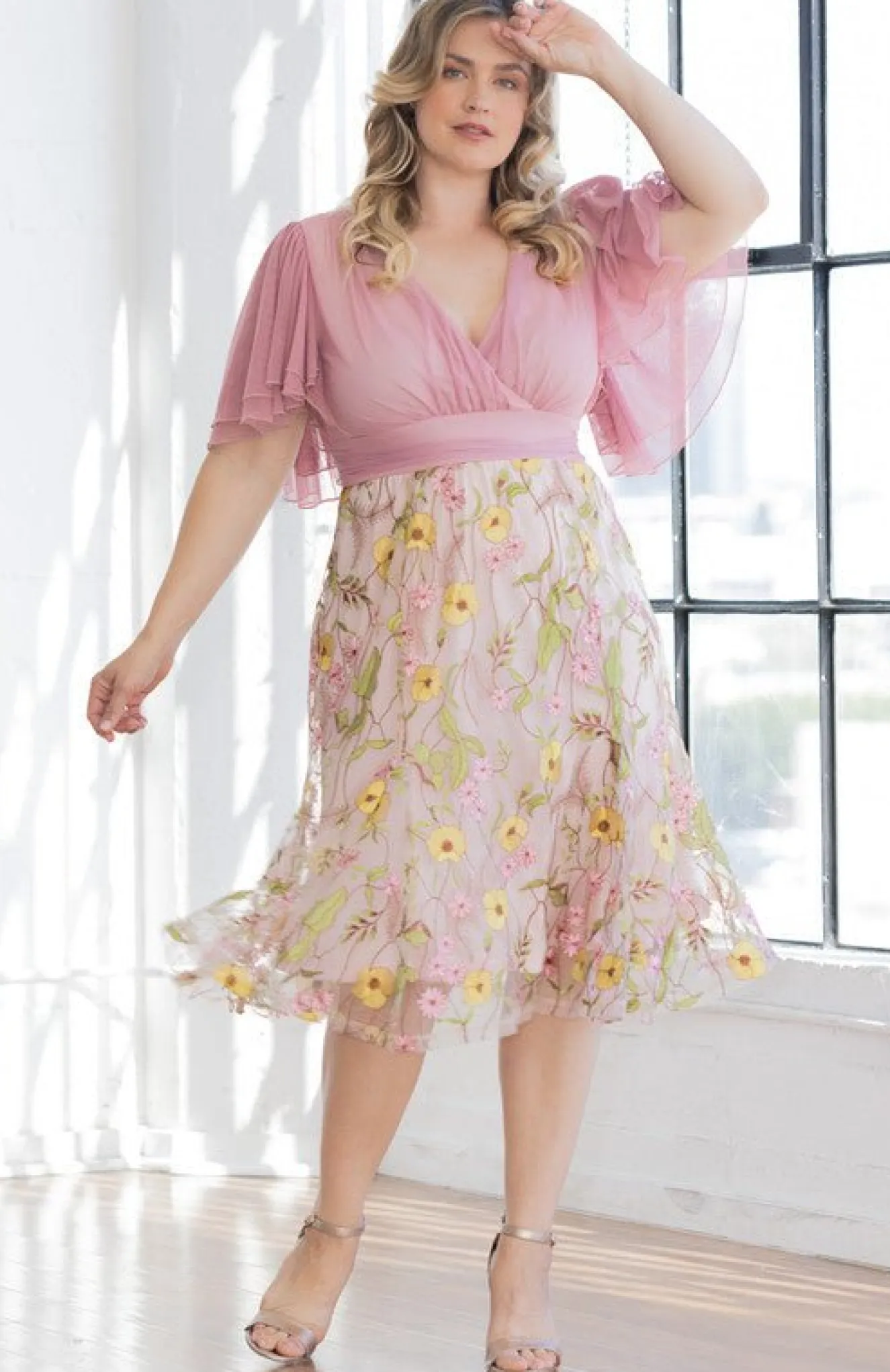 Lillian Embroidered Cocktail Dress - Plus