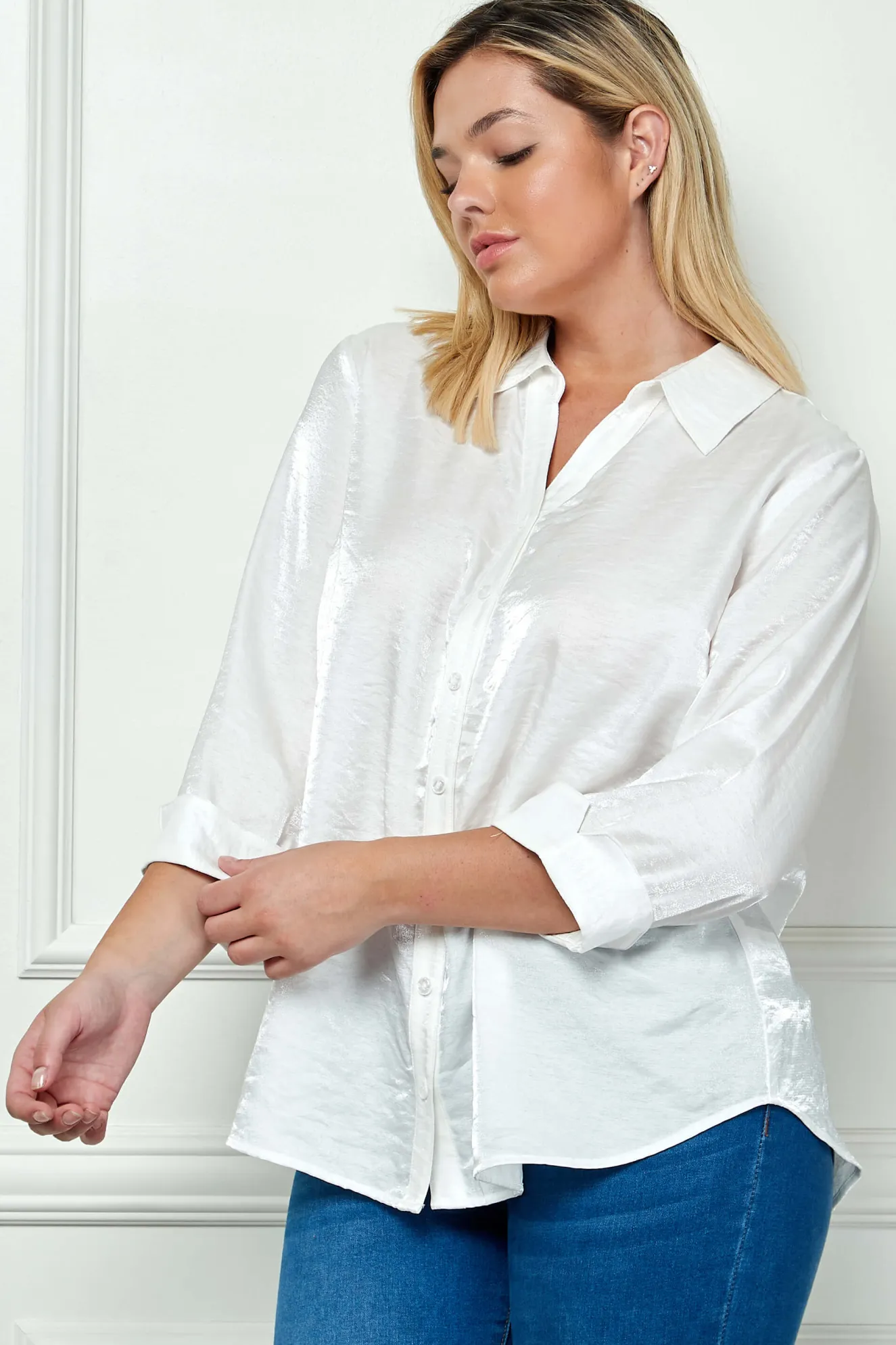 3/4 Notch Sleeve Button Front Spread Collar Blouse in White - Plus