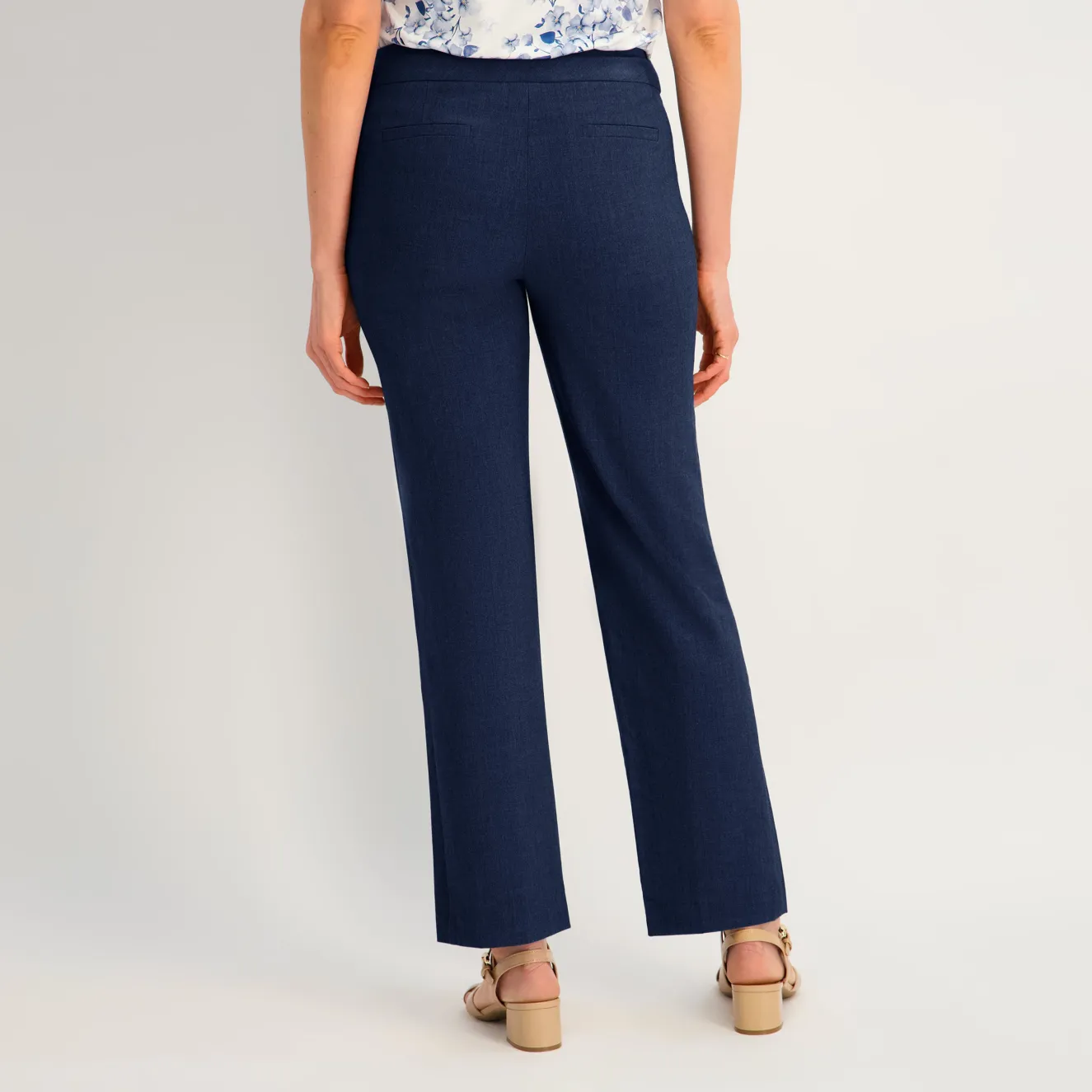 Roz & Ali™ Secret Agent Pull On Tummy Control Pants Straight Leg