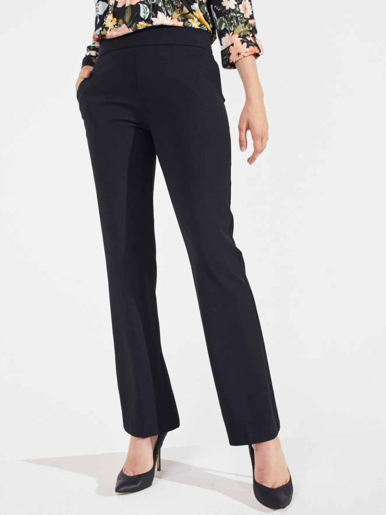 Roz & Ali™ Secret Agent Slight Tummy Control Bootcut Pants