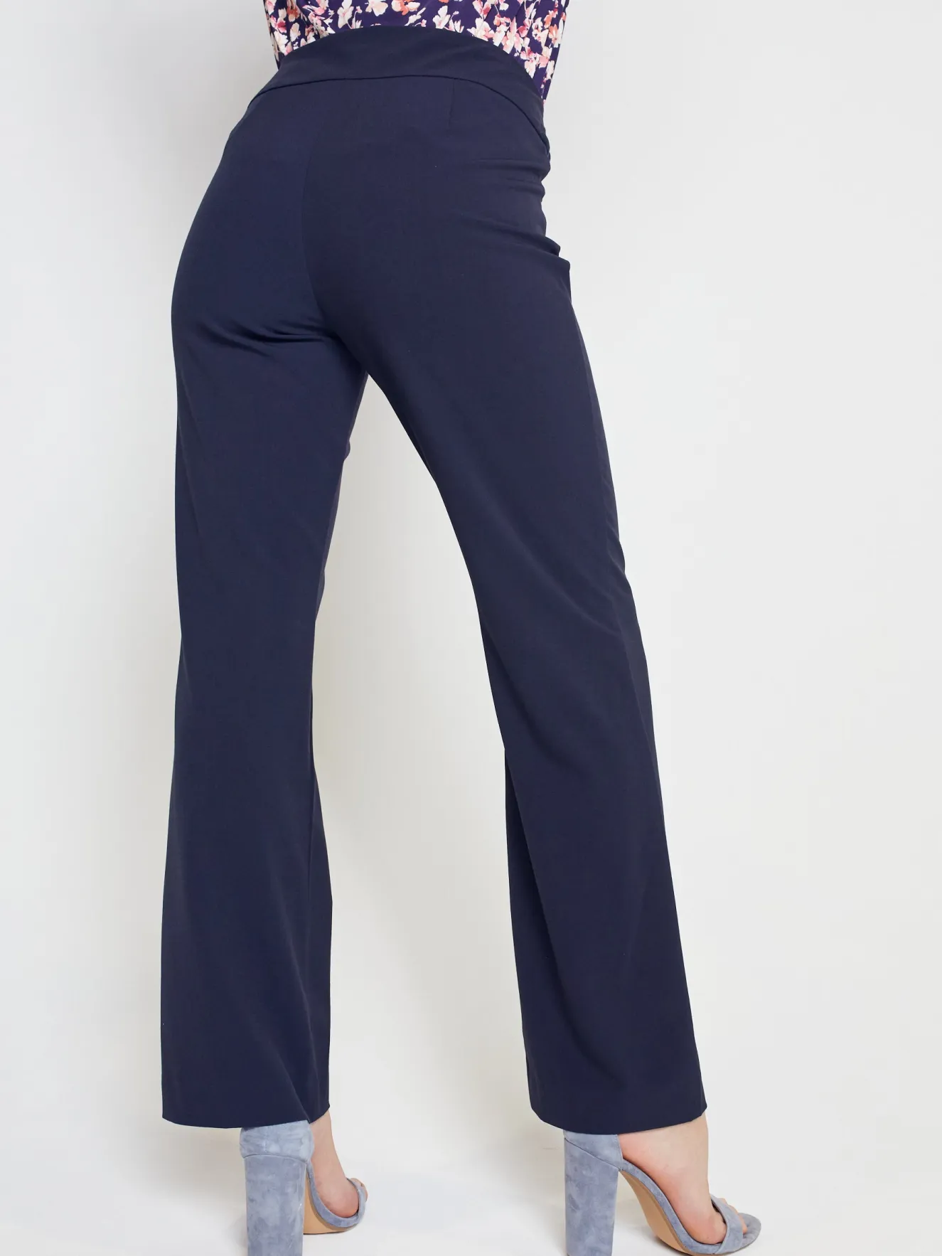 Roz & Ali™ Secret Agent Tummy Control Classic Pants
