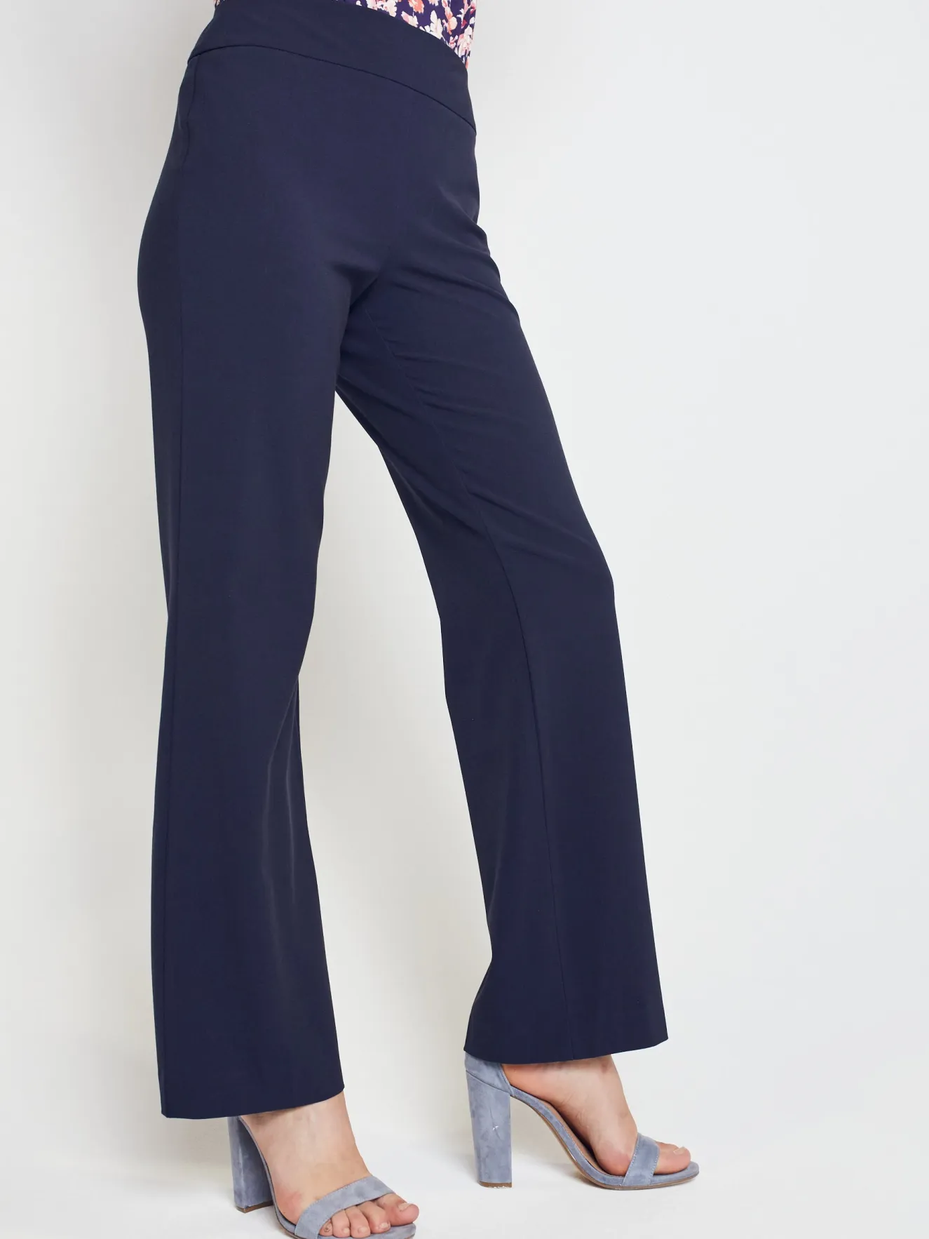 Roz & Ali™ Secret Agent Tummy Control Classic Pants