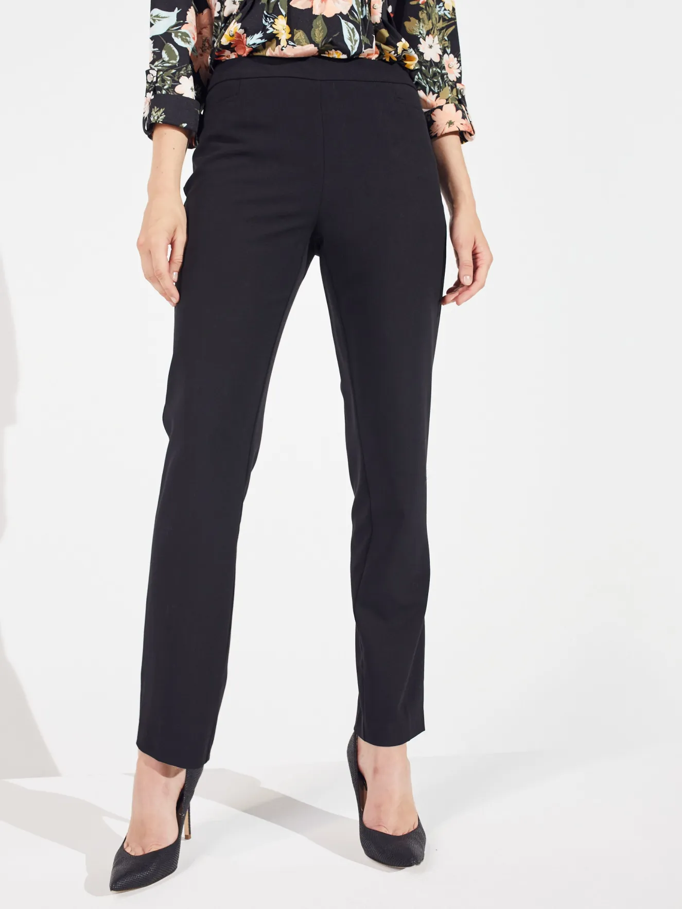 Roz & Ali™ Secret Agent Tummy Control Taper Pants - Short Length