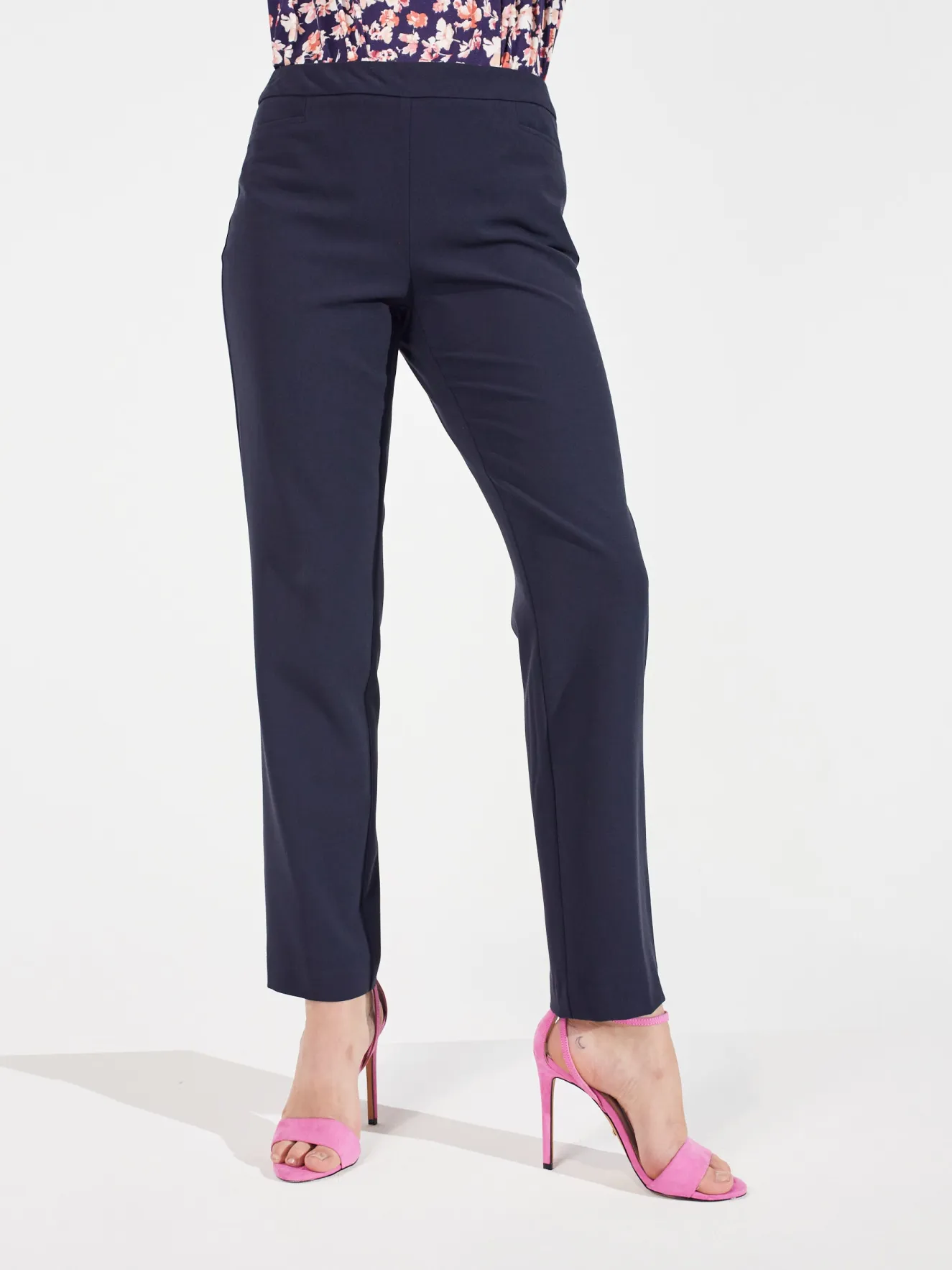 Roz & Ali™ Secret Agent Tummy Control Taper Pants - Short Length