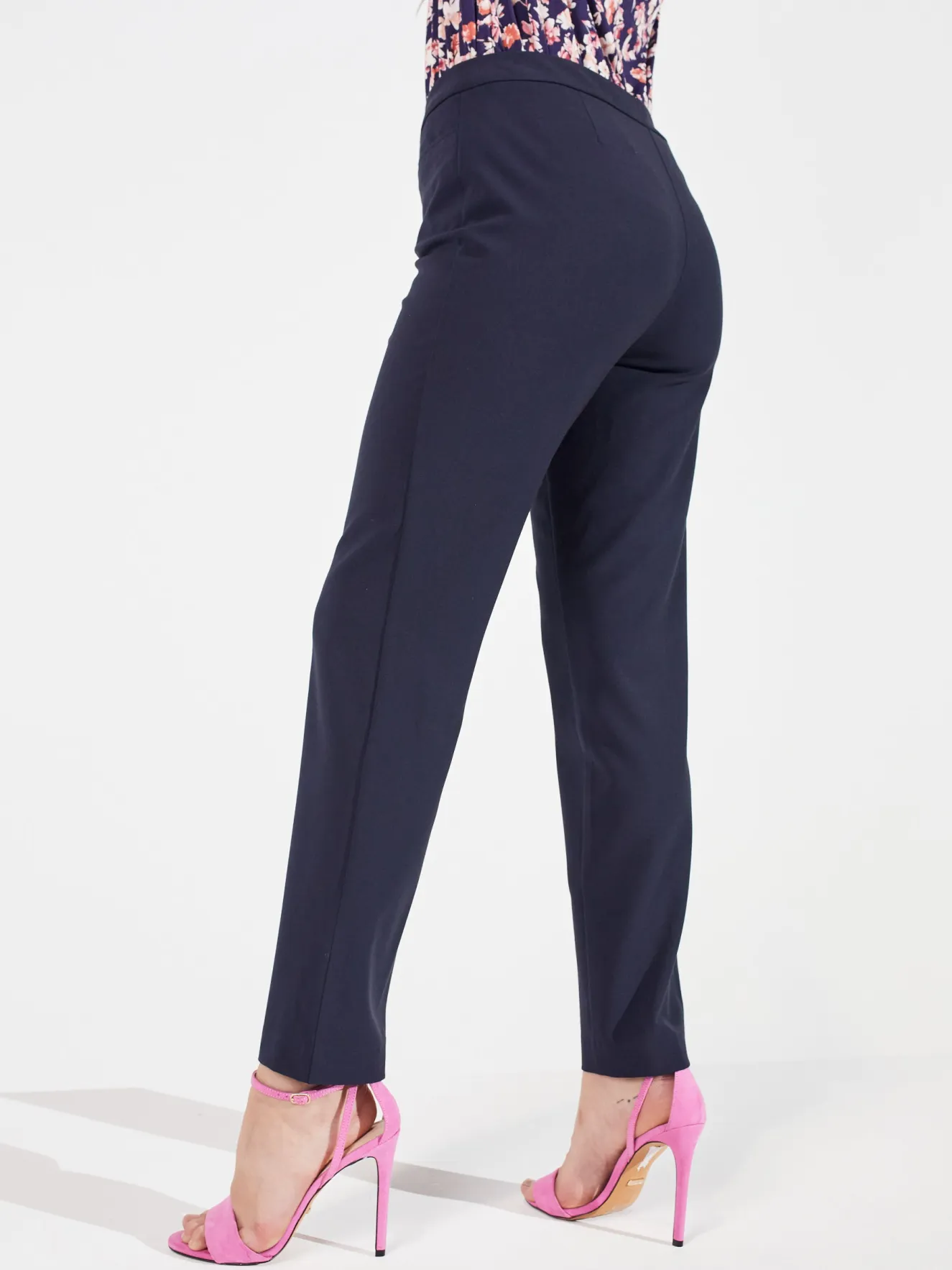 Roz & Ali™ Secret Agent Tummy Control Taper Pants - Short Length