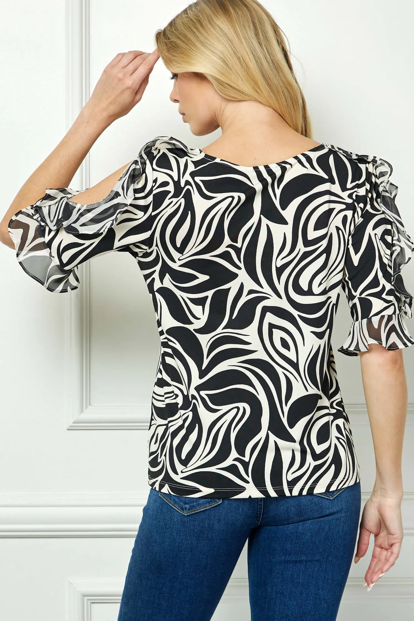 Ruffle Cold Shoulder Boat Neck Blouse in Cream/Black