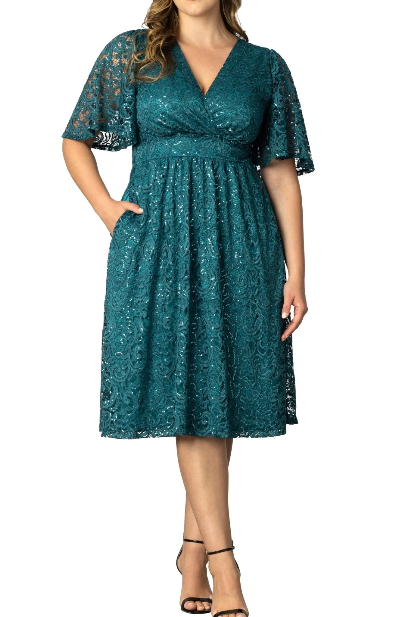Starry Sequined Lace Cocktail Dress - Plus