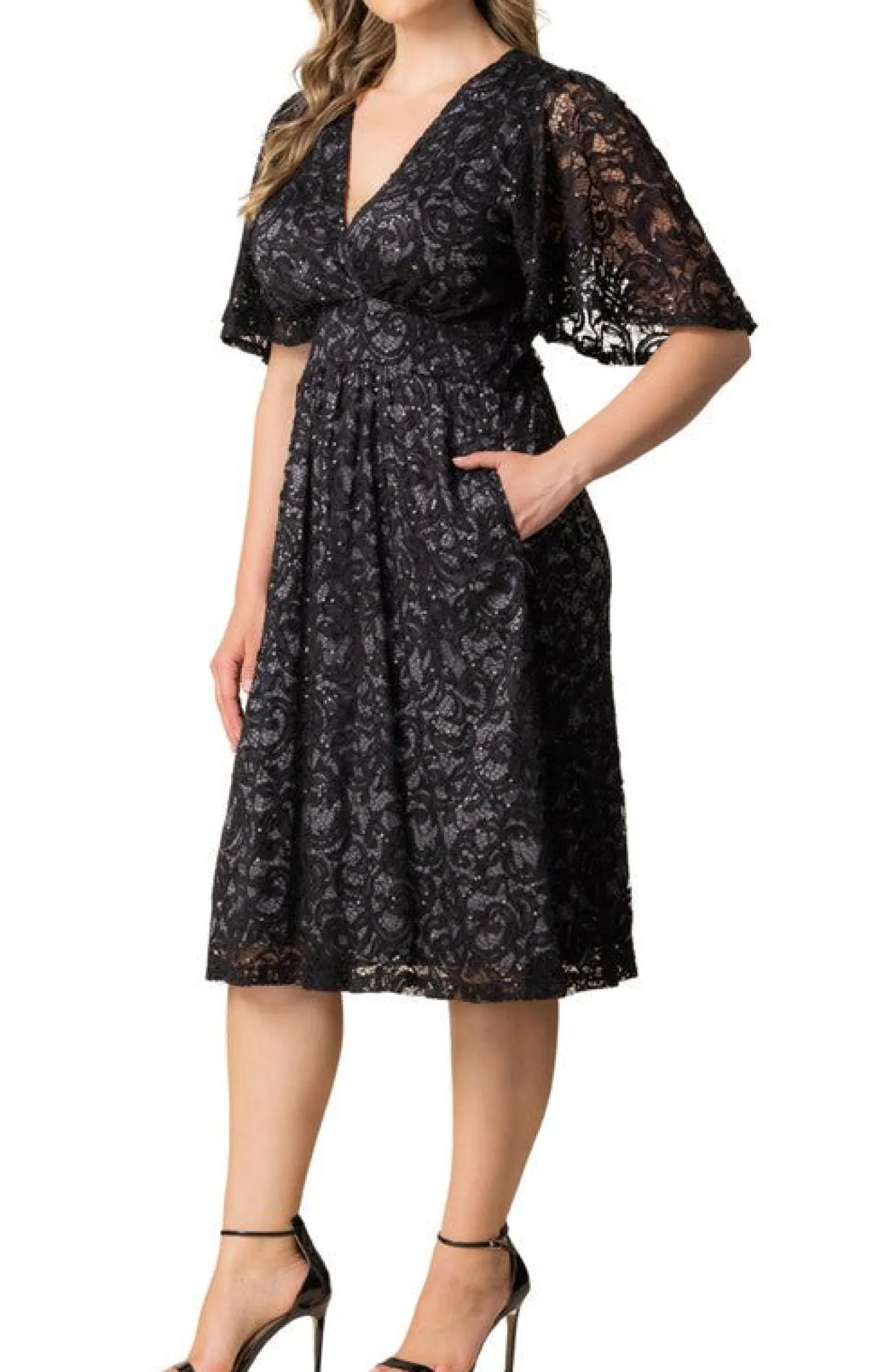 Starry Sequined Lace Cocktail Dress - Plus