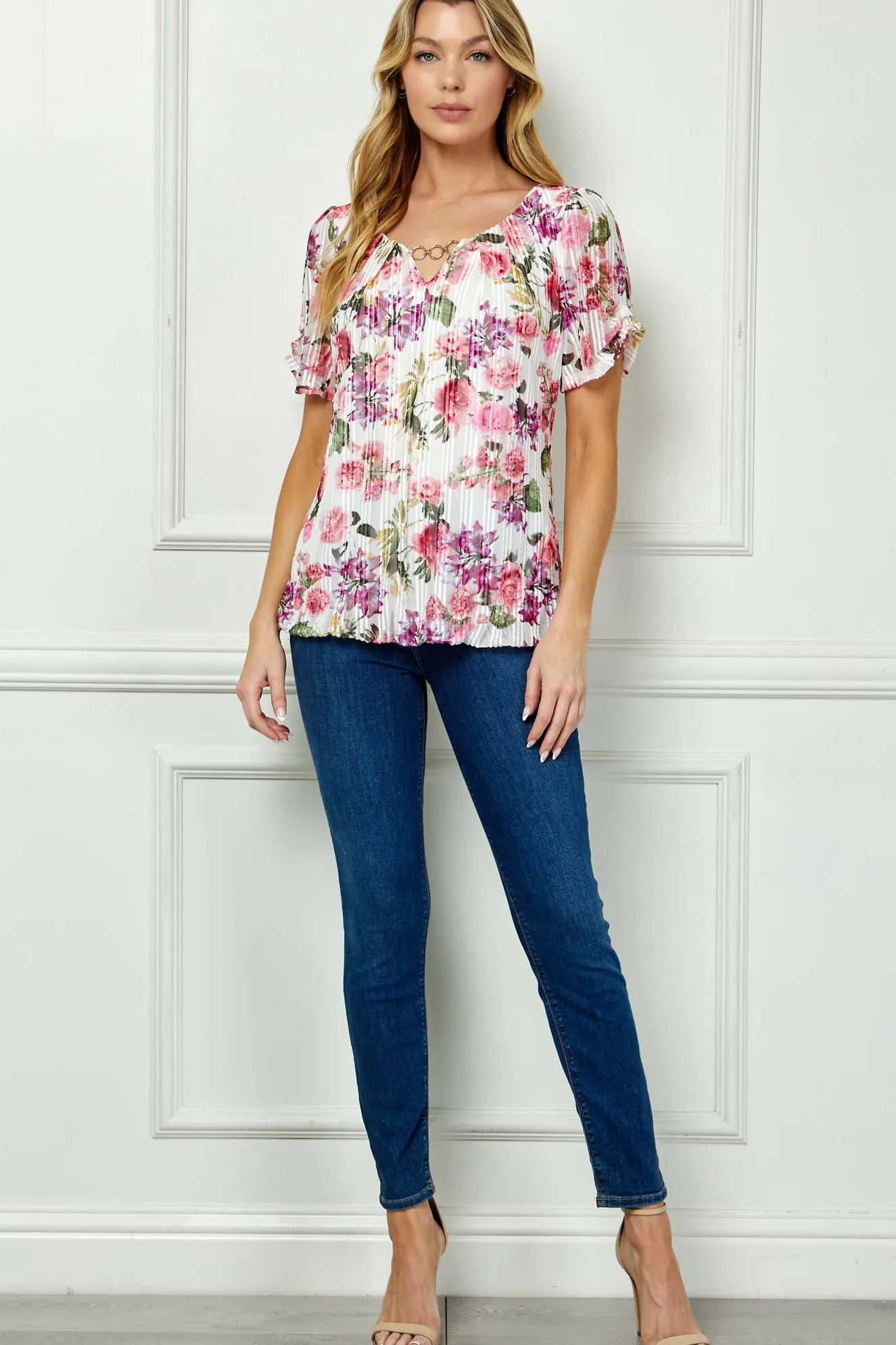 Step Sleeve Cutout Trim Bubble Blouse in Pink