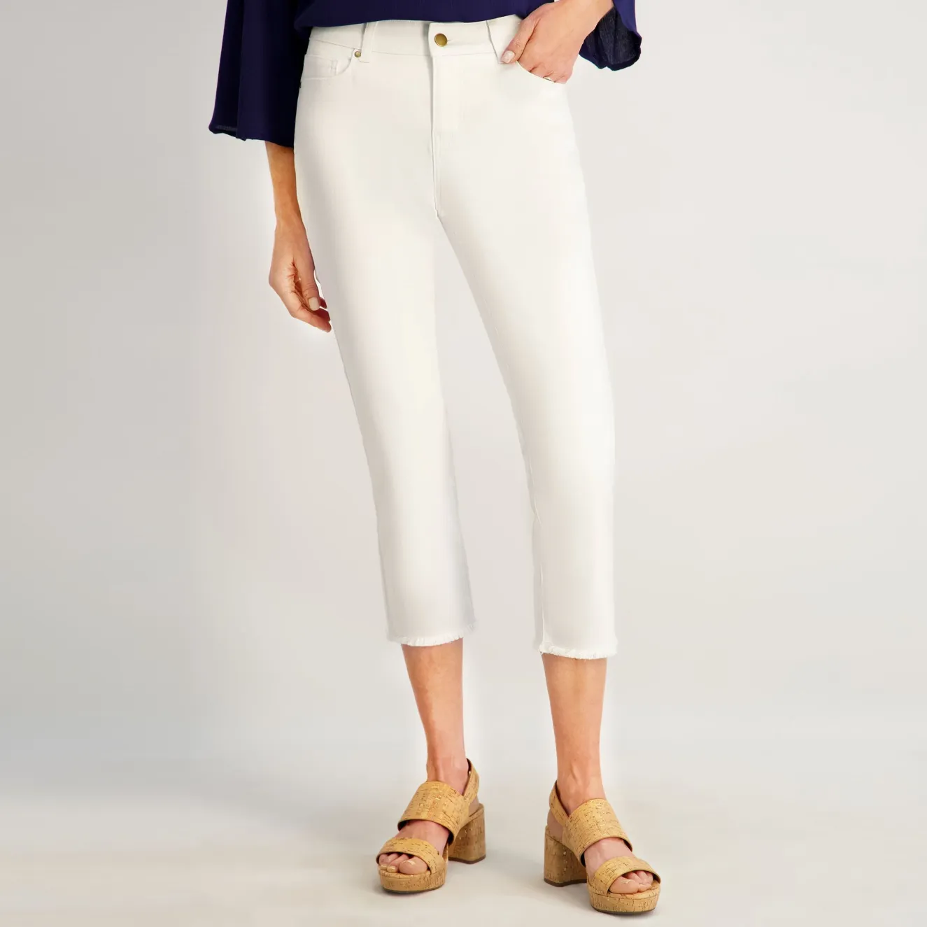 Westport Signature Fray Hem Capri in White