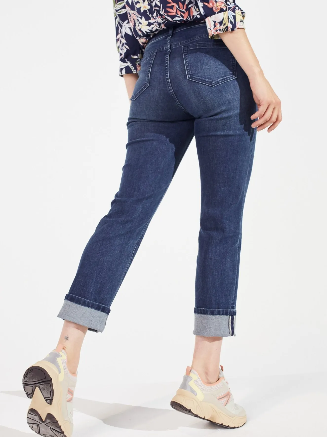 Westport Signature Girlfriend 5 Pocket Selvedge Cuff Jeans