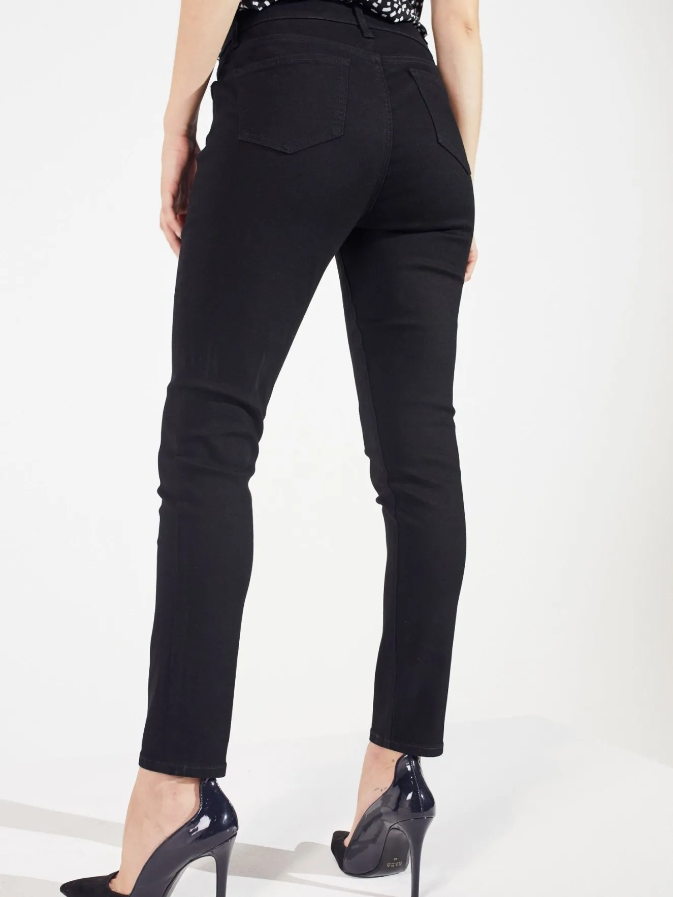 Westport Signature Skinny 5 Pocket Denim Jean