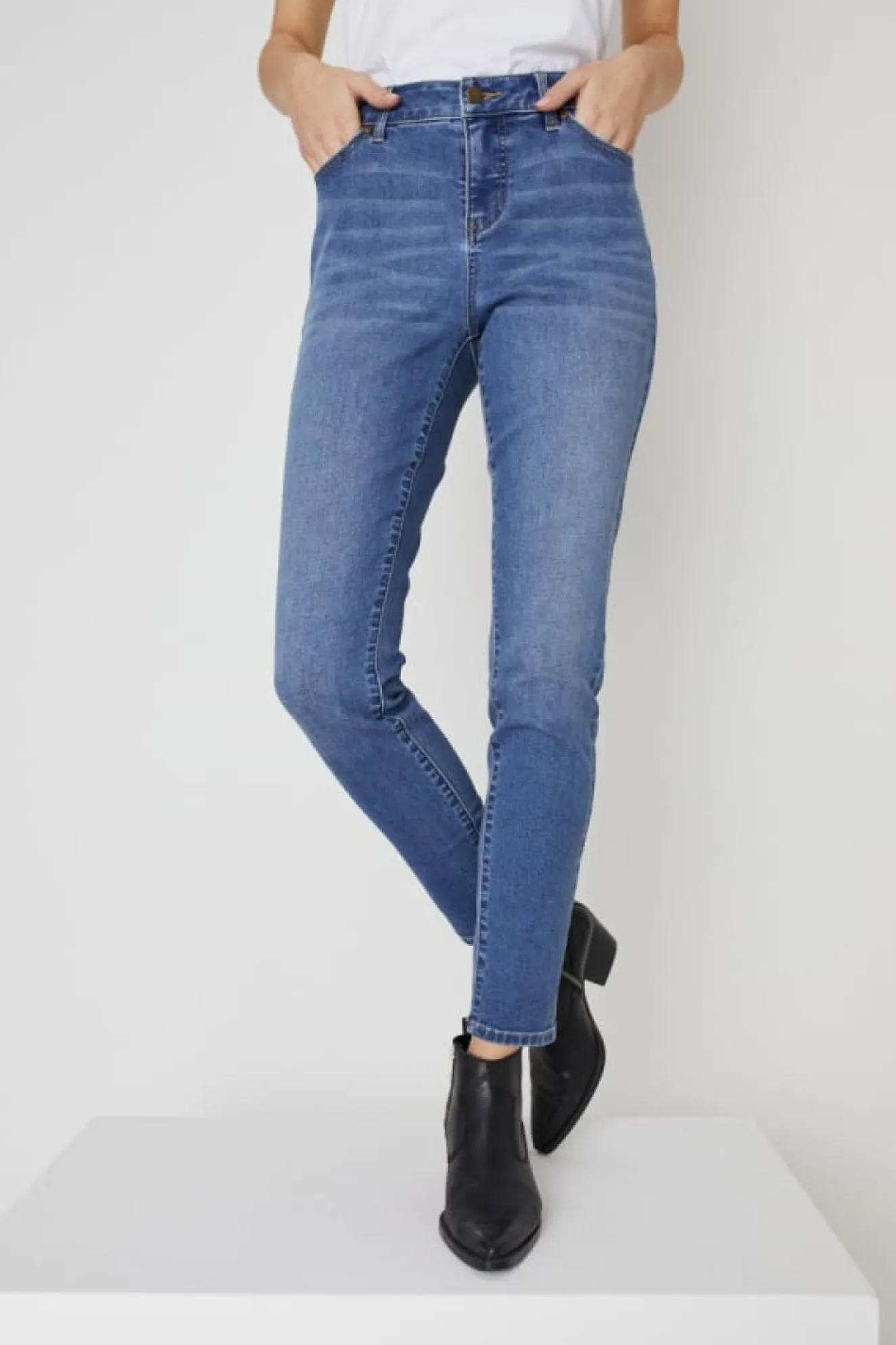Westport Signature Skinny 5 Pocket Denim Jean