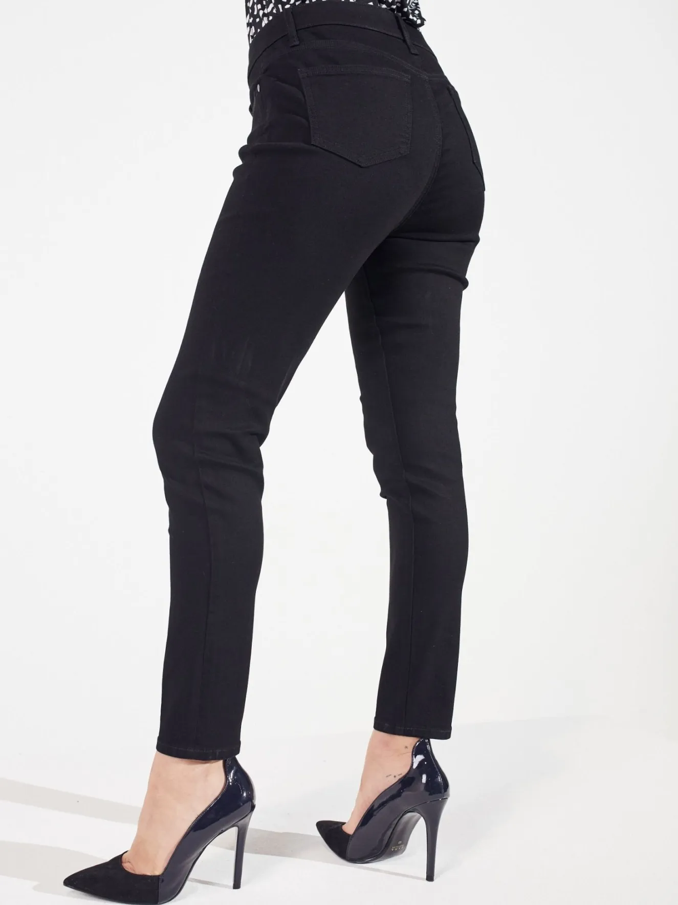 Westport Signature Skinny 5 Pocket Denim Jean-Petite