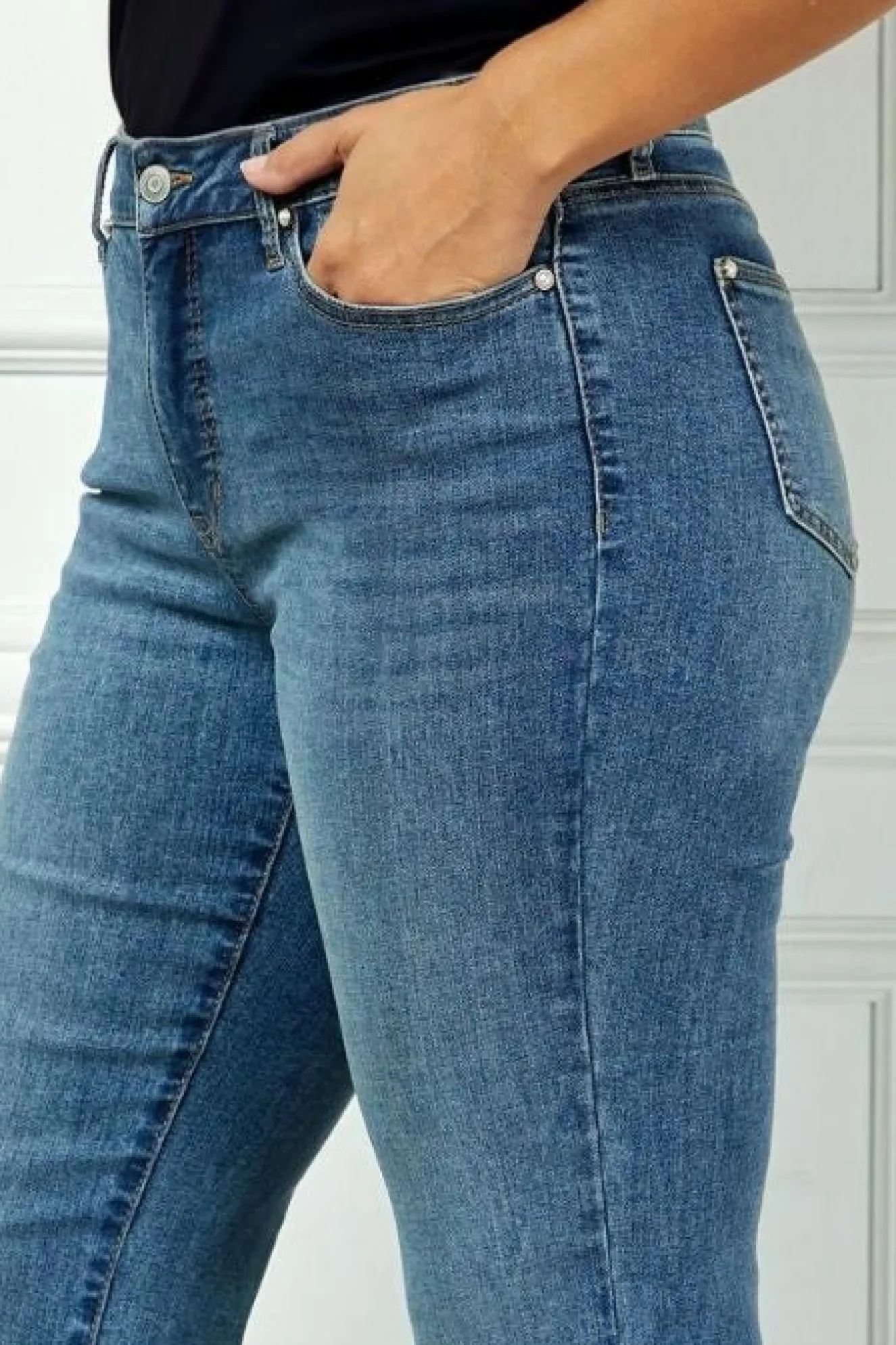 Westport Signature Straight Leg Pearl Rivet Denim Jeans